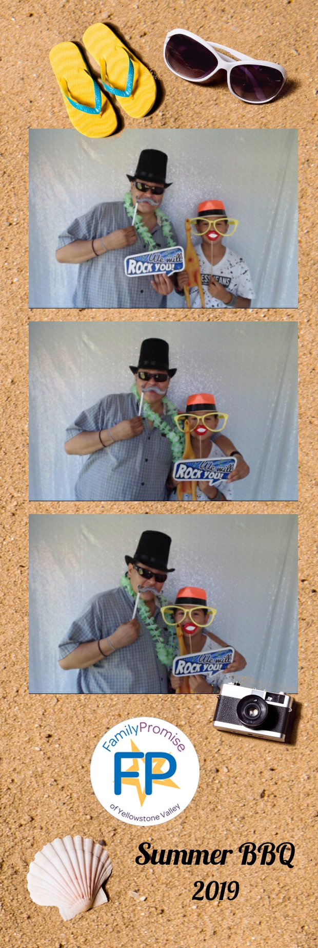 Family BBQ | View more photos from the event at gallery.photoboothbillings.com/u/PhotoBoothBillings/Family-BBQ